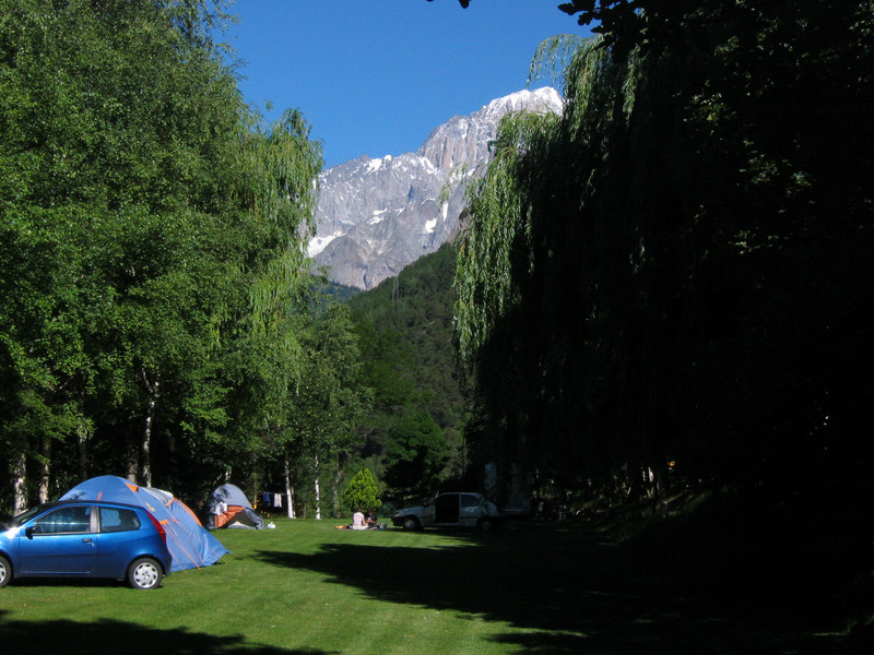 Exterior summer