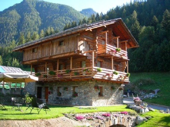 Exterior summer