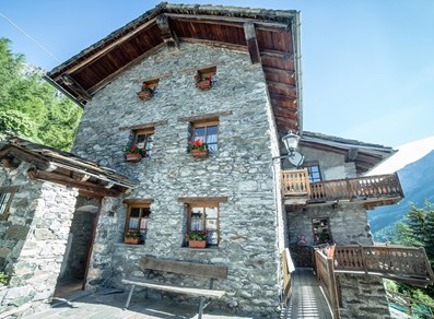 esterno Cavallino