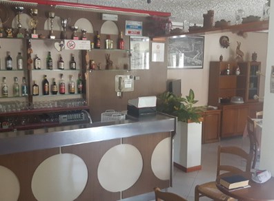 bar