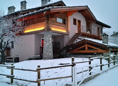 VEDUTA ESTERNA INVERNALE