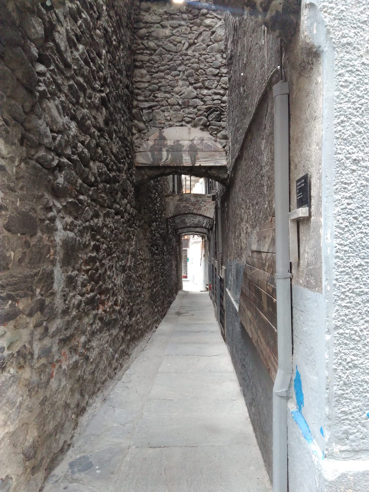 il vicolo d'accesso