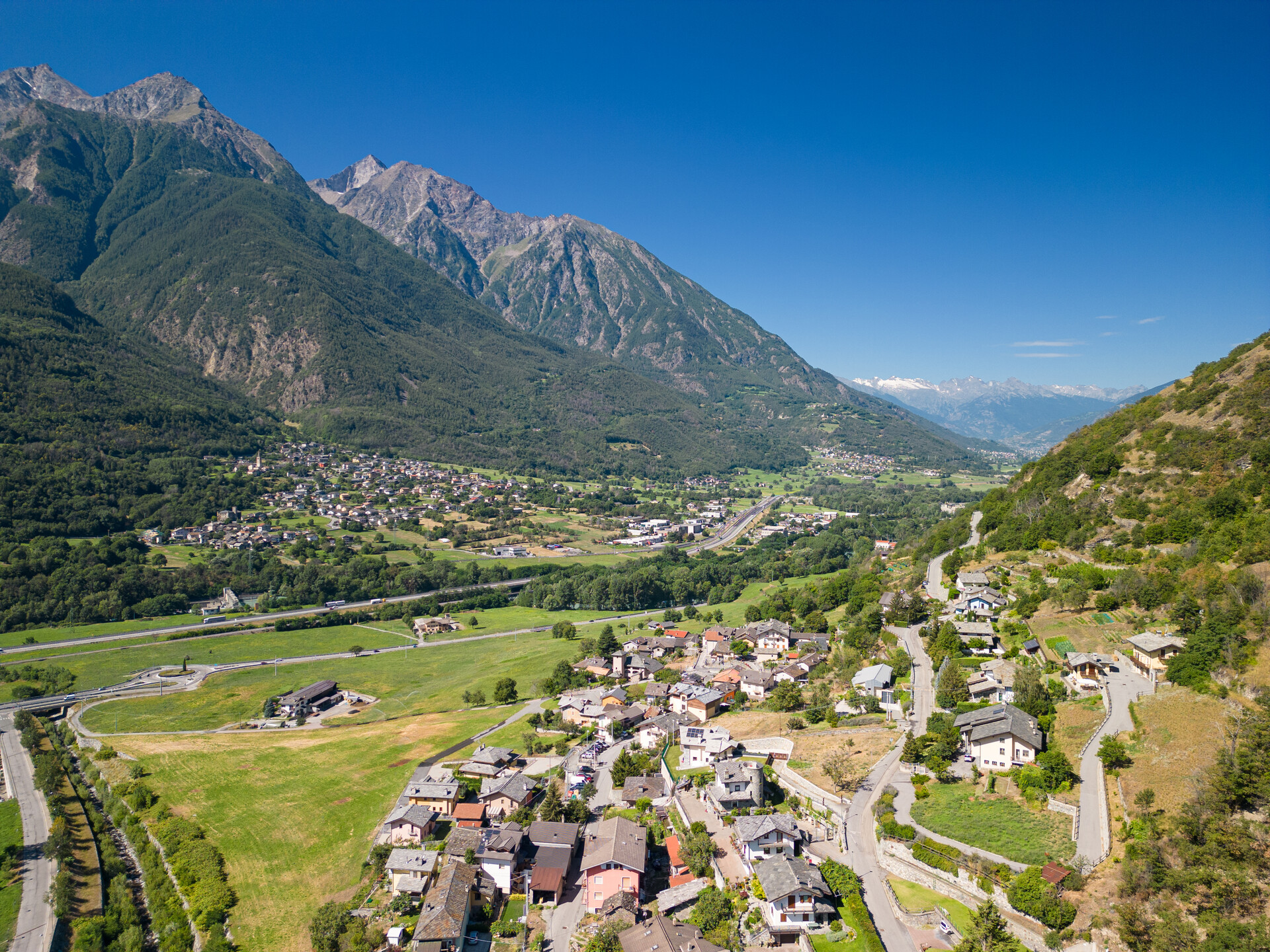 Panorama di Nus dal Ru Mazod