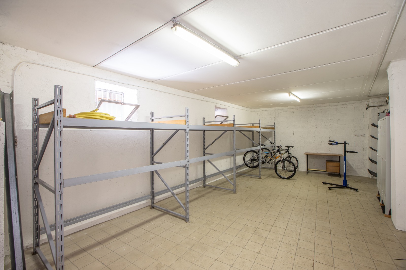 Casa Alpina Aosta - garage