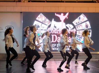 Courmayeur in Danza