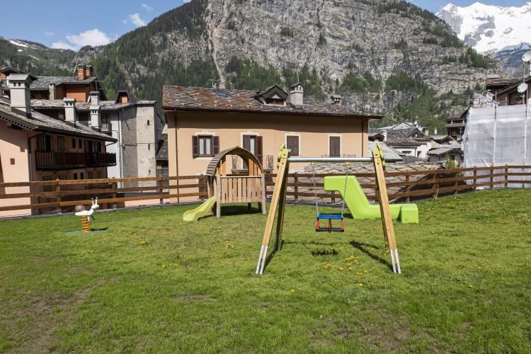 Parco giochi - Via Marconi