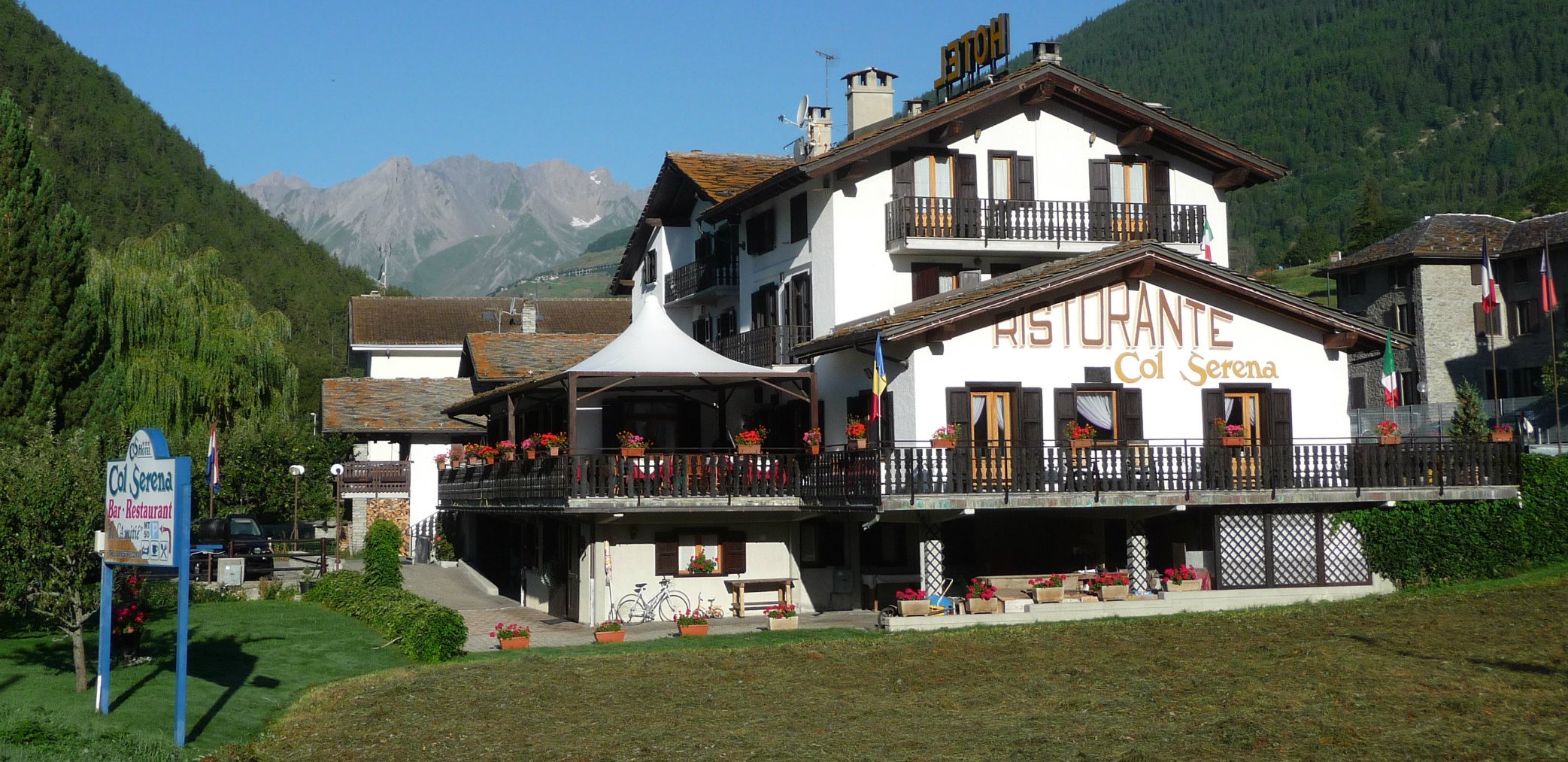 ESTERNO