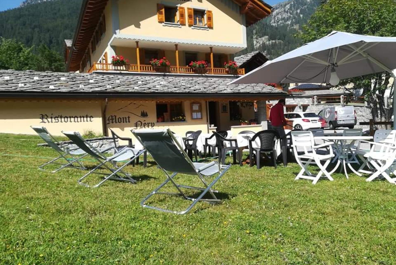 Il ristorante in estate