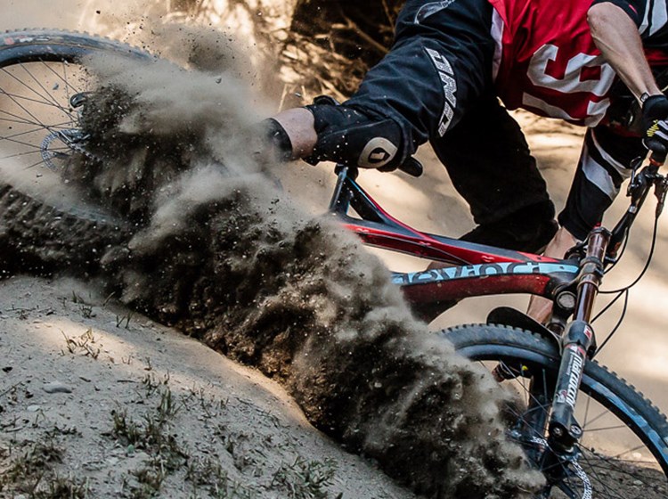 Les Fleurs-Aosta downhill bike