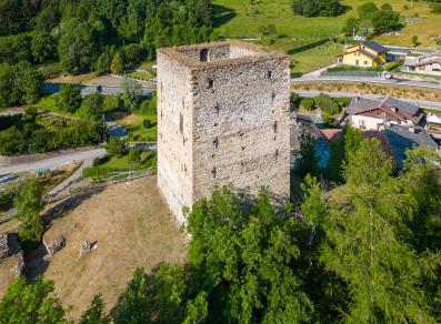 La tour de Gignod