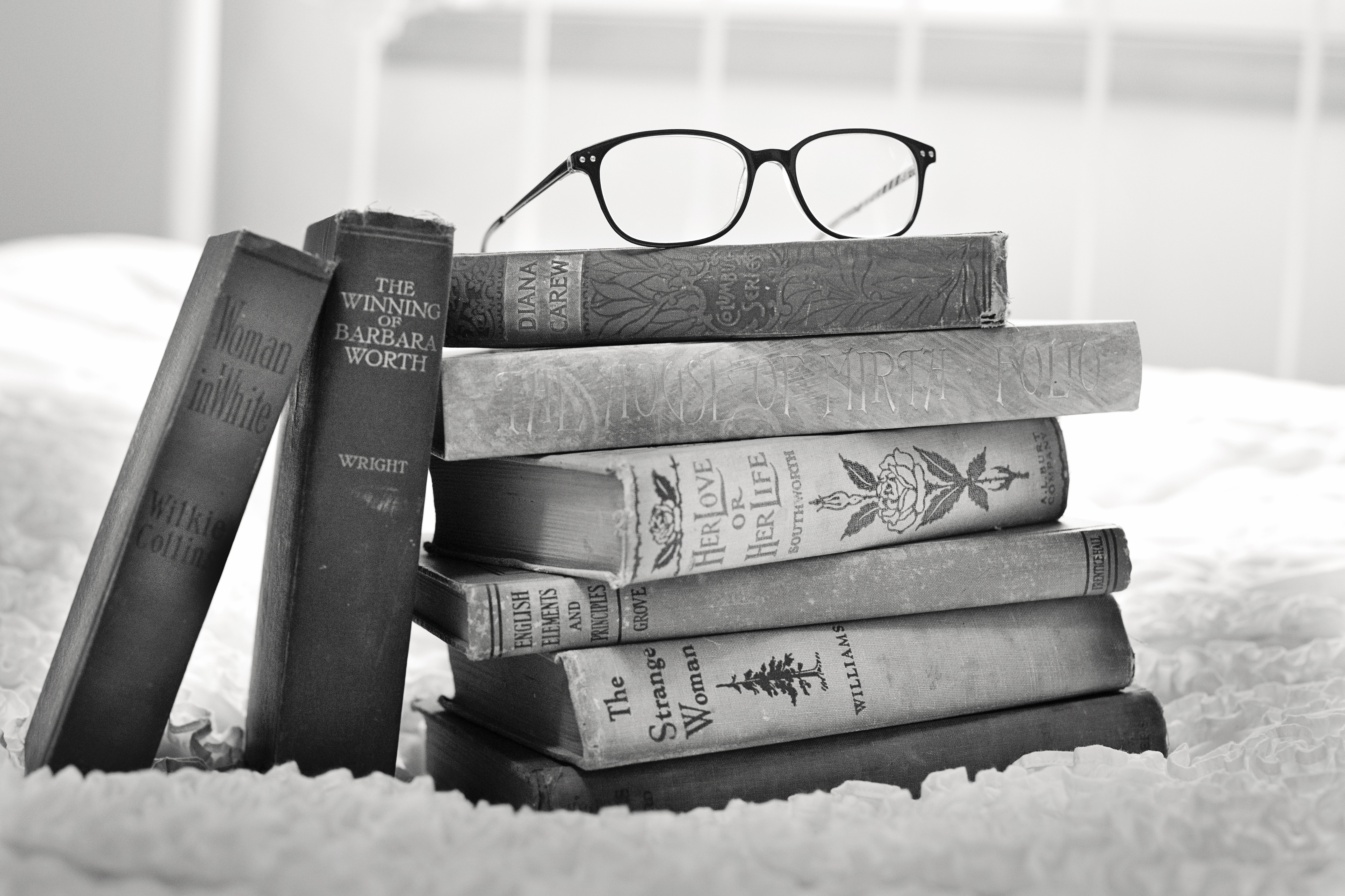 Libri in bianco e nero