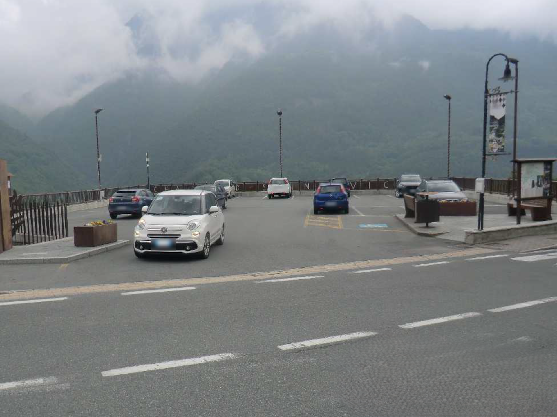 foto parcheggio