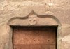 Porta con stemma Savoia - Borgo di Nus