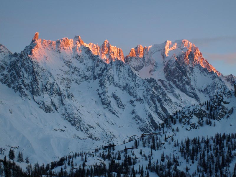 Dente del Gigante and Grandes Jorasses