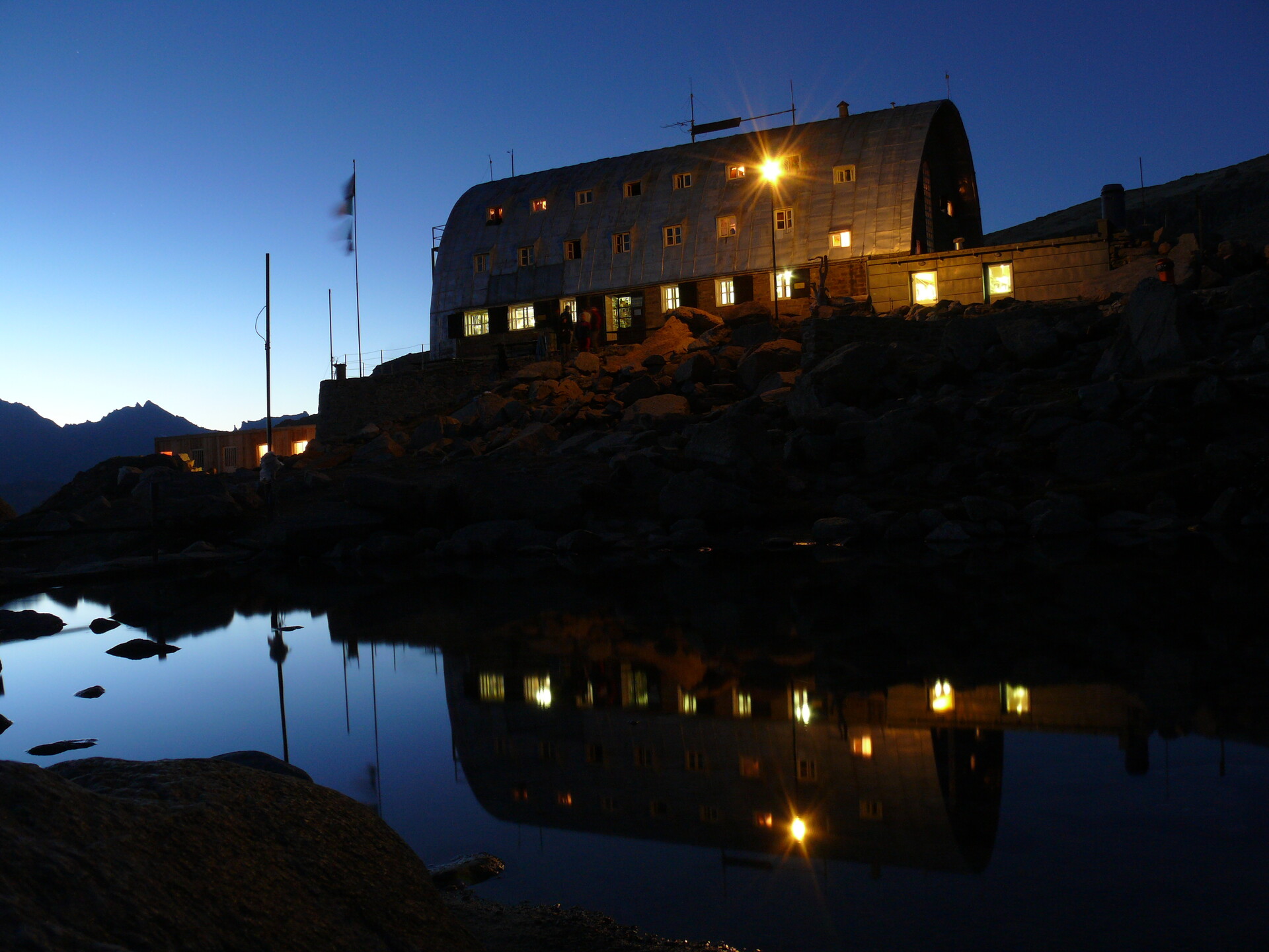 Vittorio Emanuele in notturna 