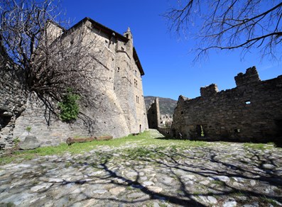 Castello Sarriod de La Tour