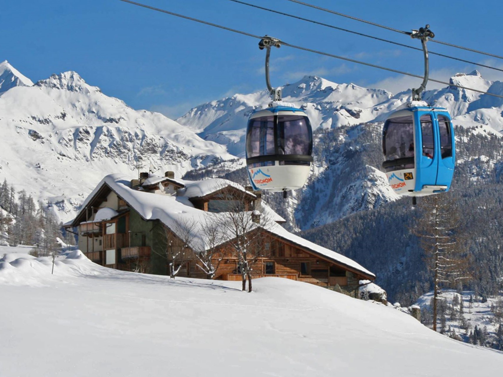 Hotel Caprice des neiges - L'esterno in inverno