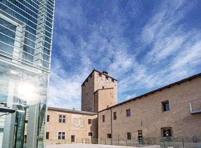 Verrayes - sullo sfondo il Rutor