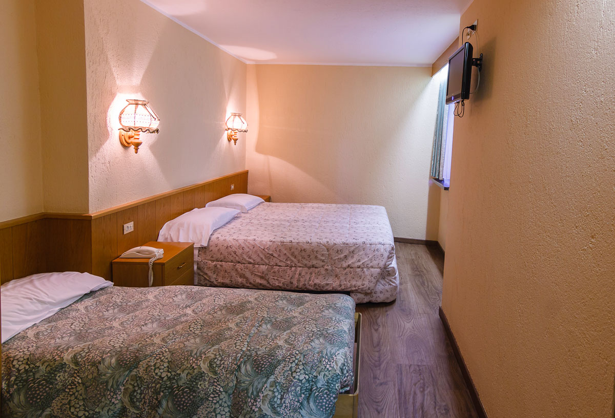 Hotel Ottoz - Habitacion