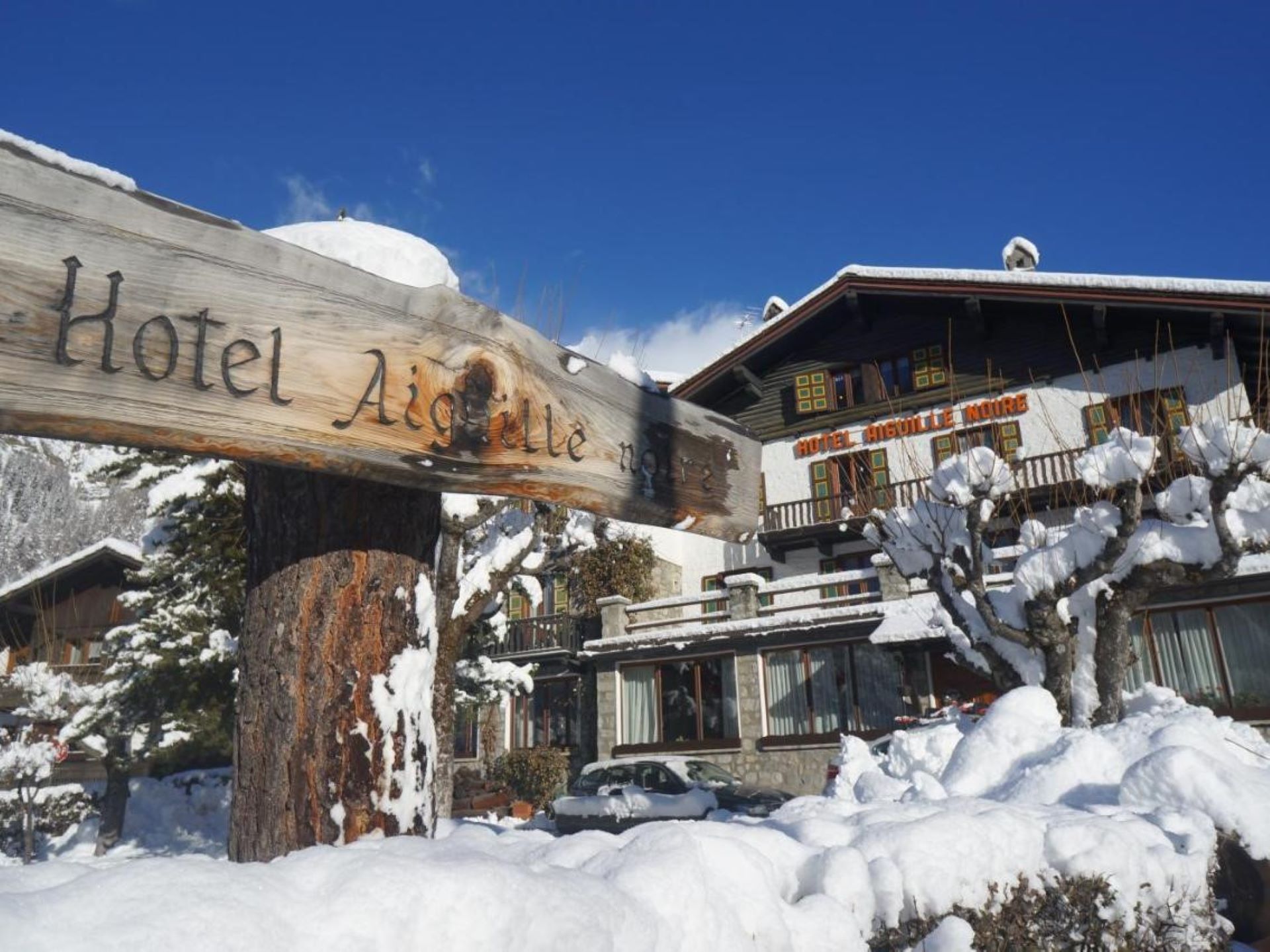 Hotel Aiguille Noire - Esterno Invernale