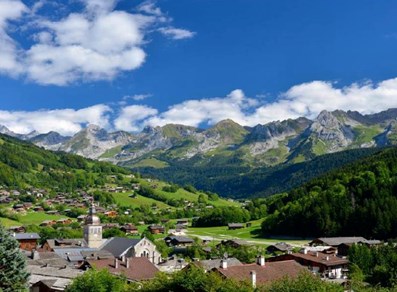 Fesselballons über Aosta