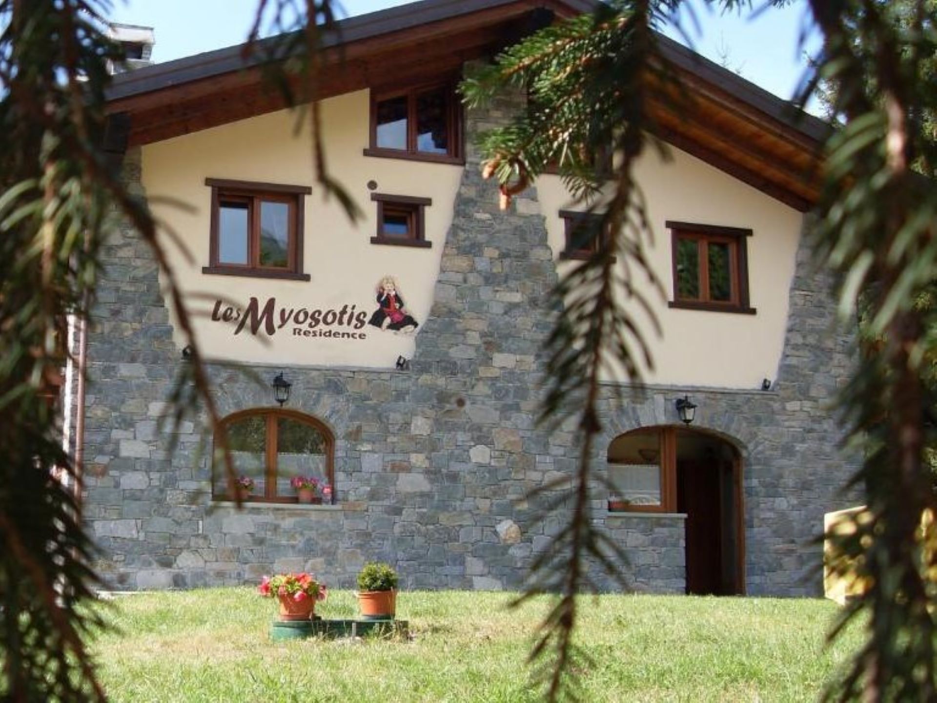 Les Myosotis - Exterior
