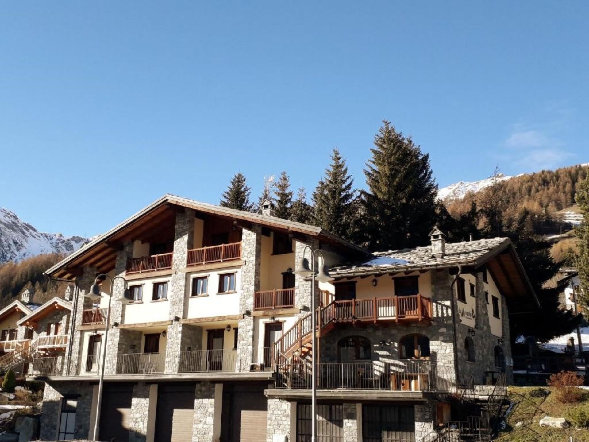 Les Myosotis - Exterior 