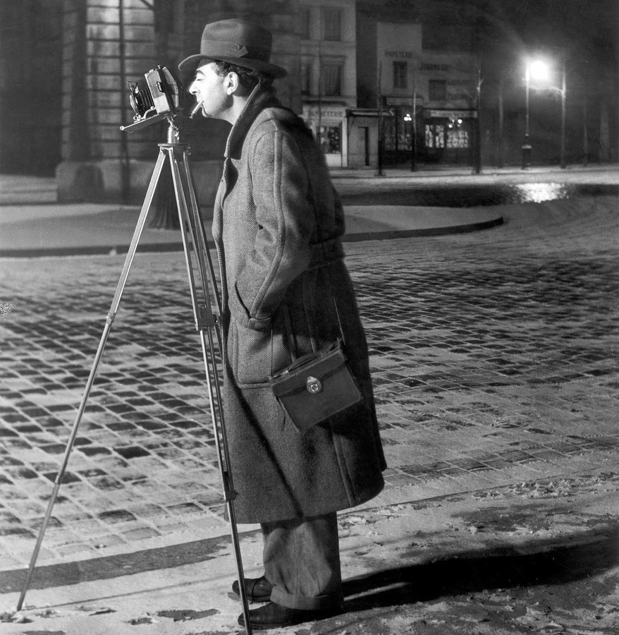 001_Autoportrait Boulevard Saint Jacques Paris1930 1932_ © Estate Brassai Succession_Philippe Ribeyrolles