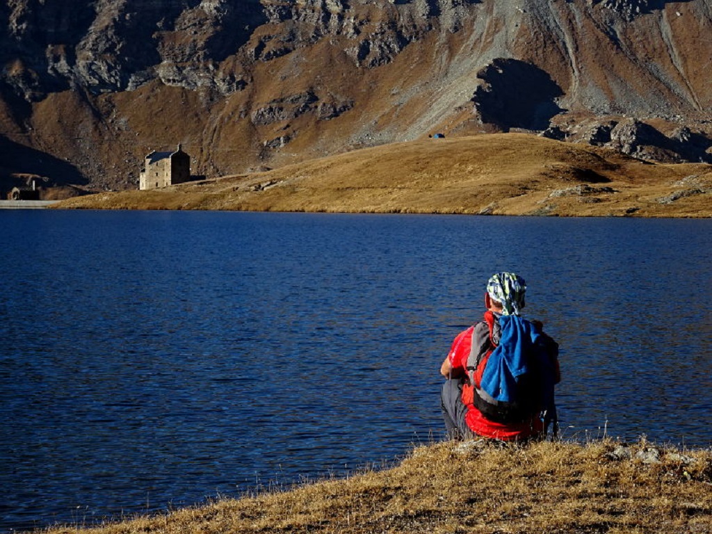 Santuario e lago del Misérin