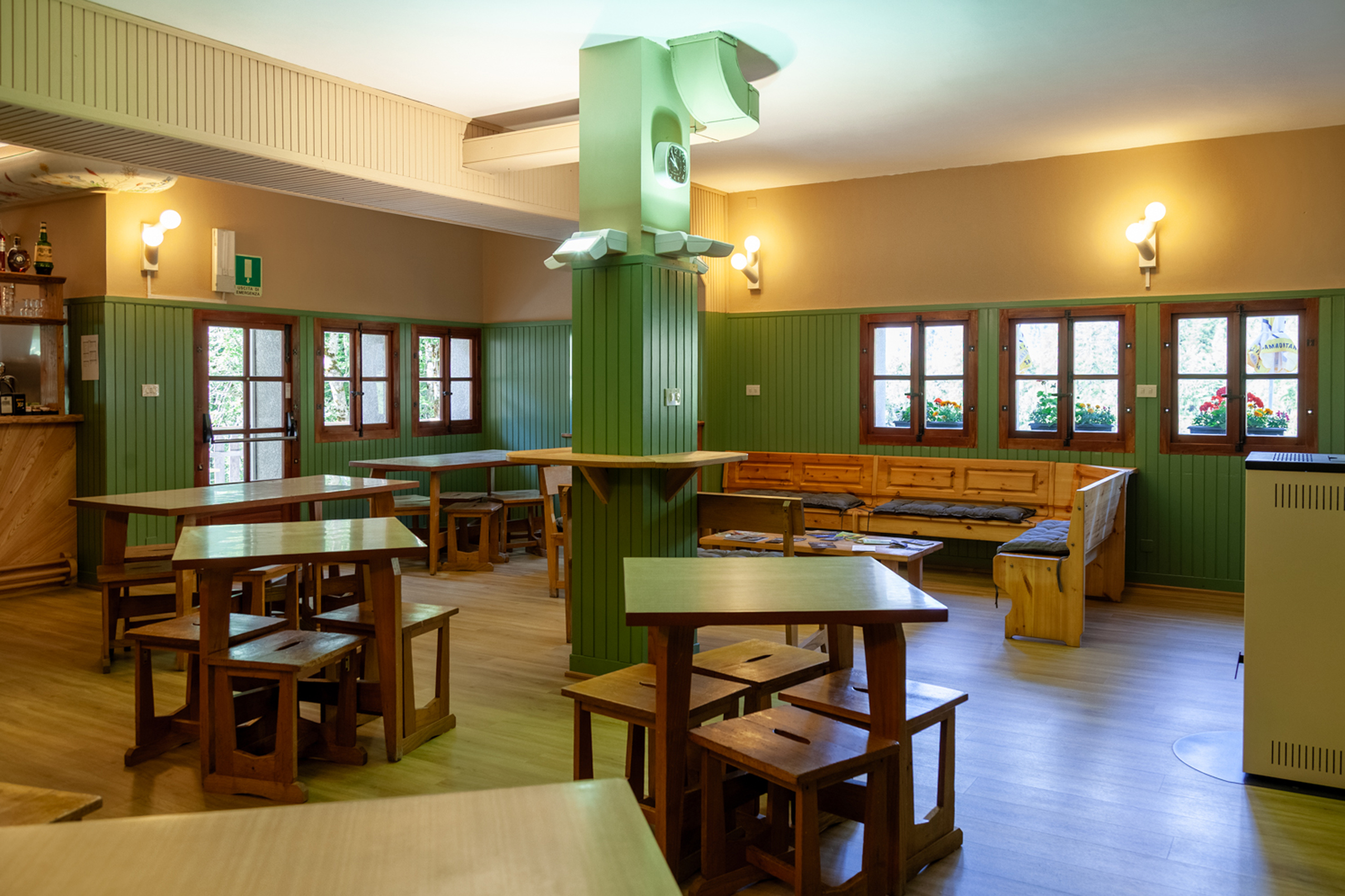 Rifugio Chapy Val Ferret - salon