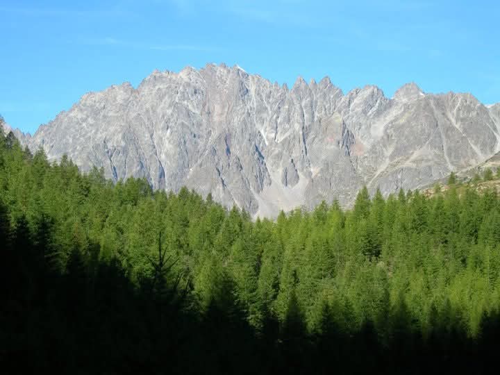 Salendo al bivacco Chentre-Bionaz