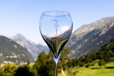 Monte Bianco e bicchiere