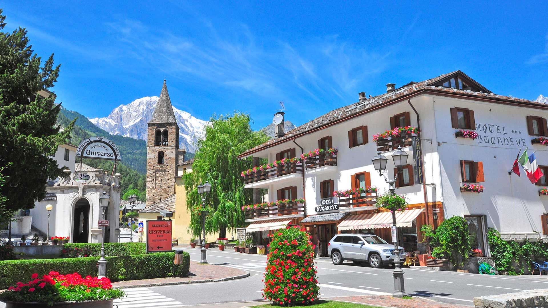 Hotel Bucaneve – Außenansicht