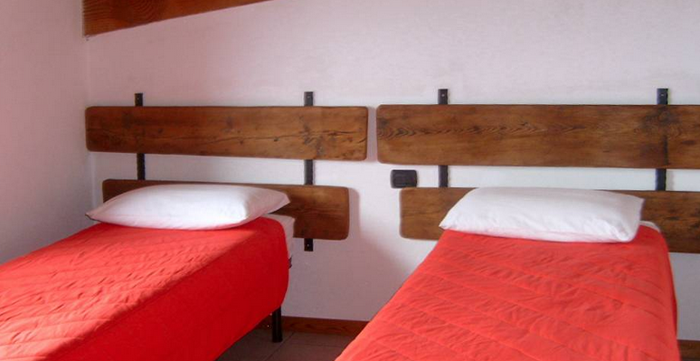 Cav 5 Laghi - Appartamento Dzuile - camera