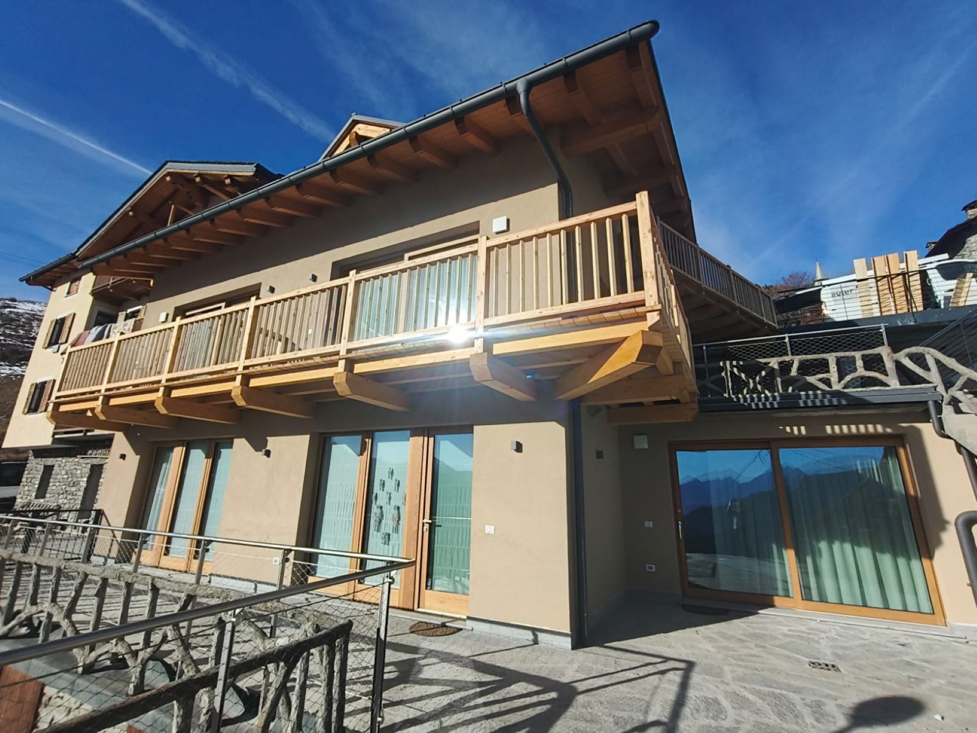 Cav Myosotis - Außenansicht