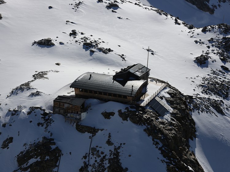 Rifugio Città di Mantova - Exterior panorámico