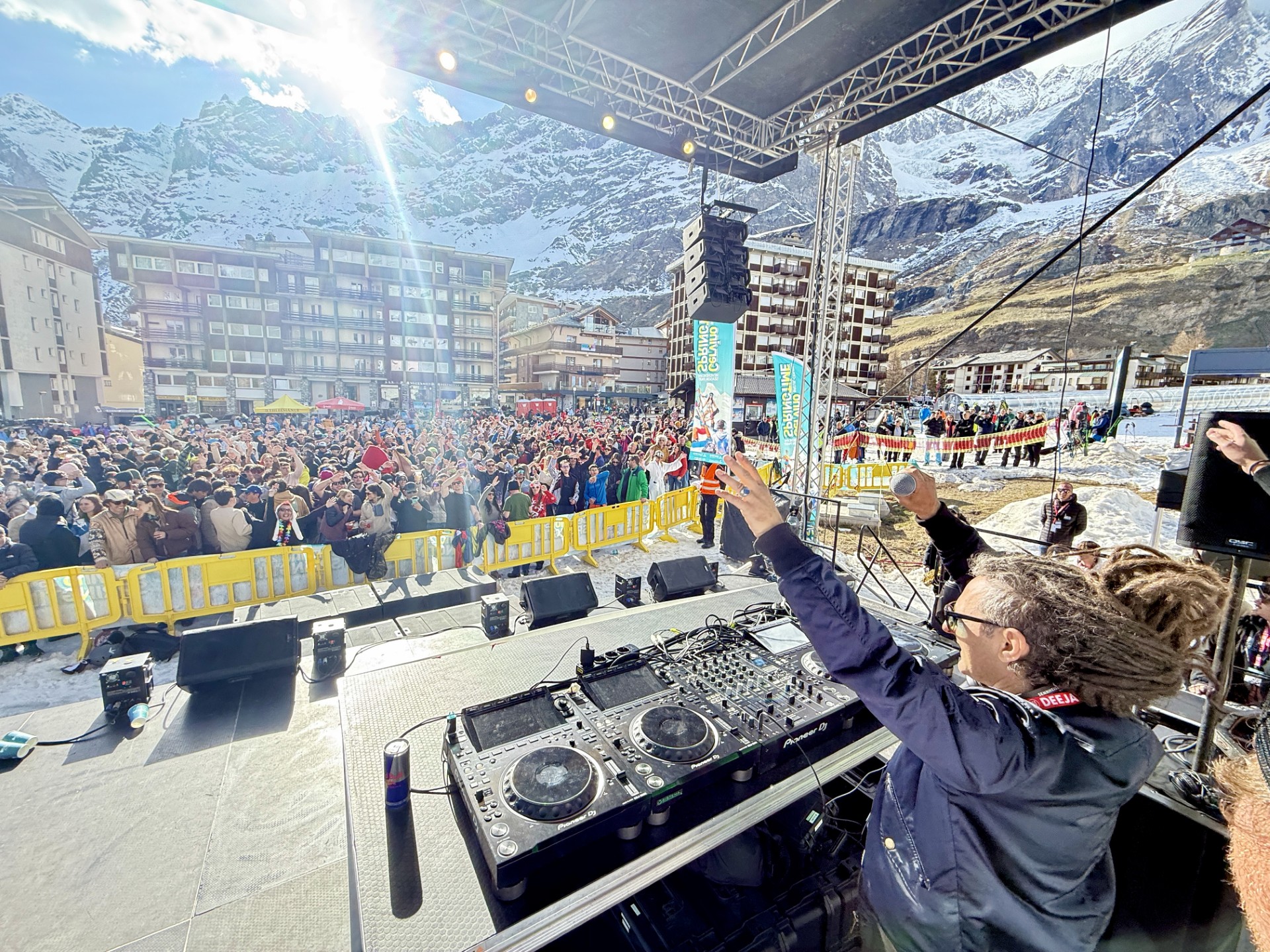 Cervino Springtime & Swimwear Skiparade