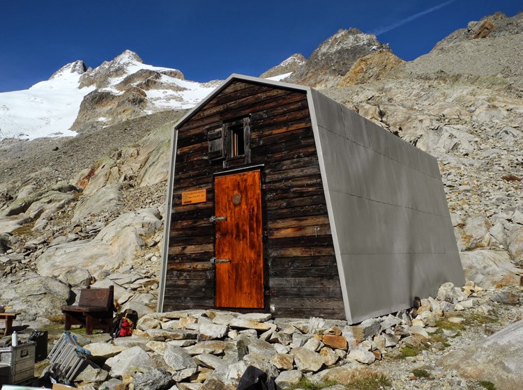 il bivacco Fiorio nuovo